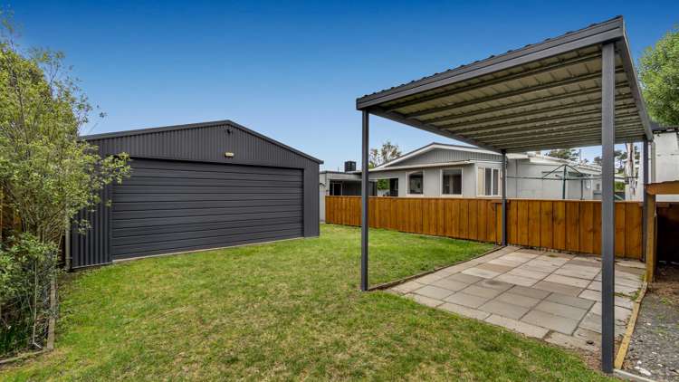 21 Holton Road Amberley_13
