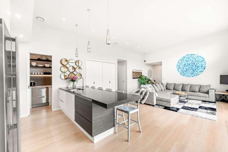 6 Te Ahi-Parera Place Korokoro_10