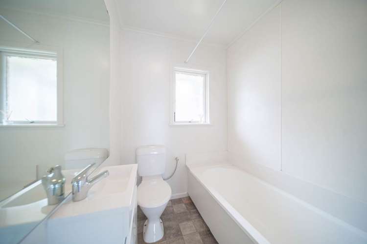 1/281 Glenfield Road Glenfield_13