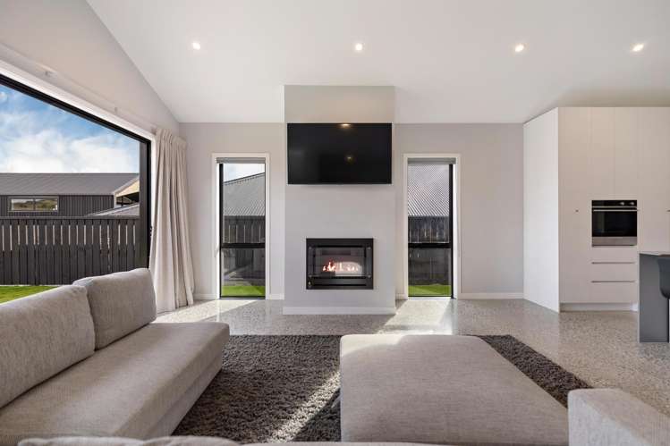 11 Coopworth Road, Hanley's Farm Jacks Point_7