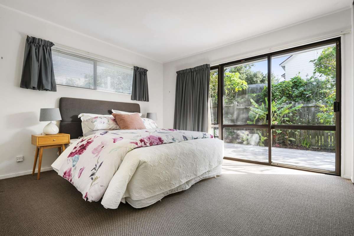 2/5 Hanlon Crescent_3