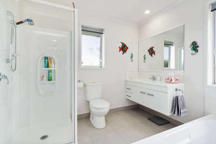 9 Wai Place One Tree Point_18