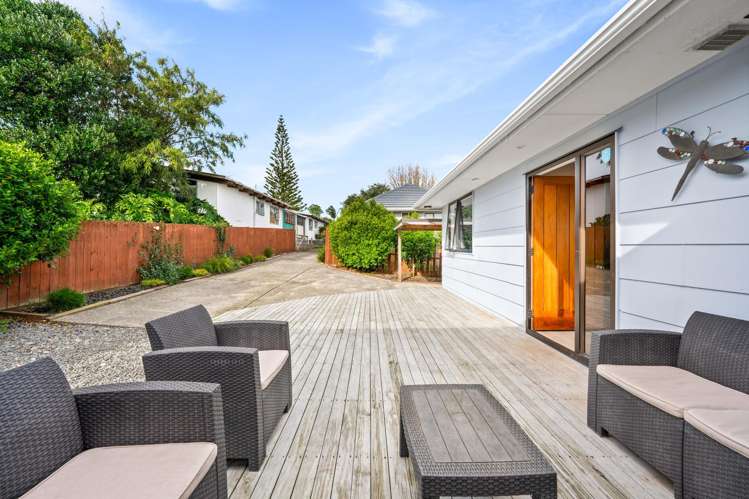 2/114 Kervil Avenue Te Atatu Peninsula_13