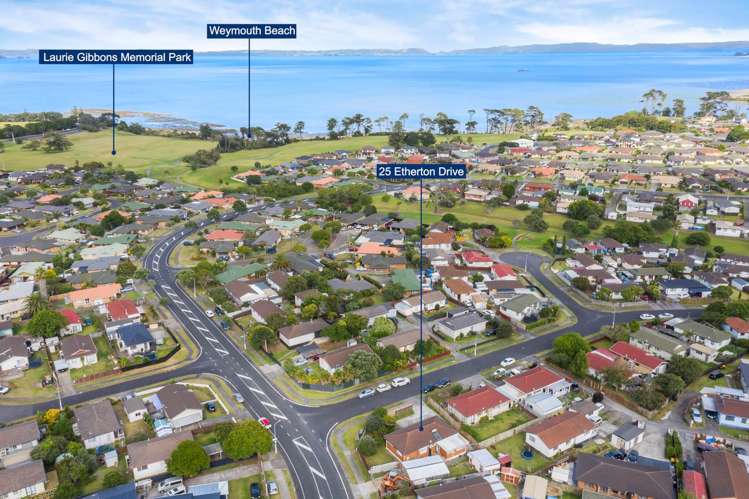 25 Etherton Drive Manurewa_11