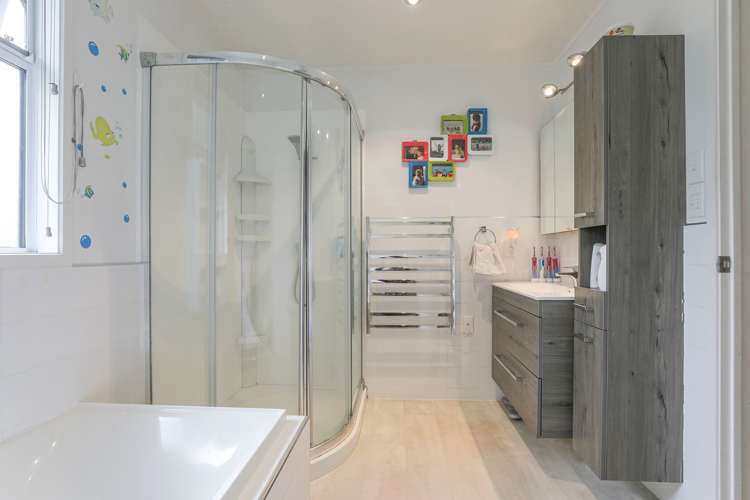 72 Tamatea Road Taupo_13