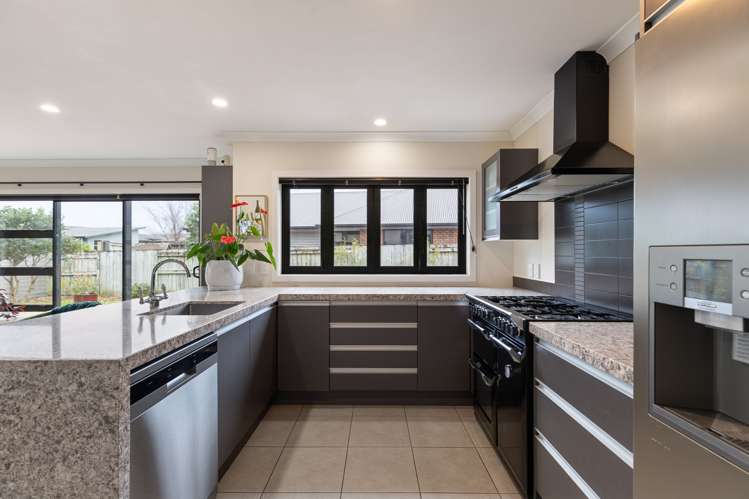 6 Trump Place Kelvin Grove_17