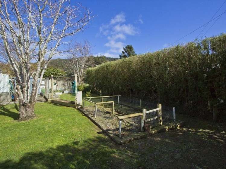 52 Wood Street Wainuiomata_12