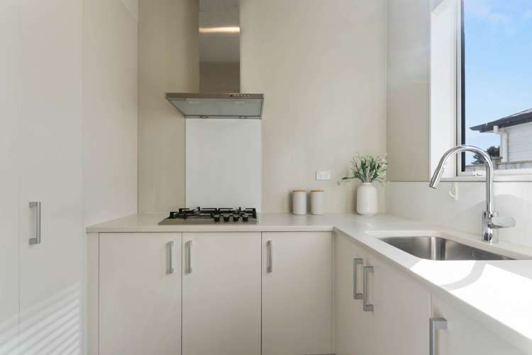 24 Mackay Drive Greenhithe_8