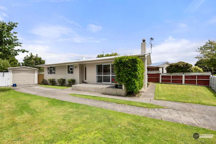 14 California Drive Totara Park_18
