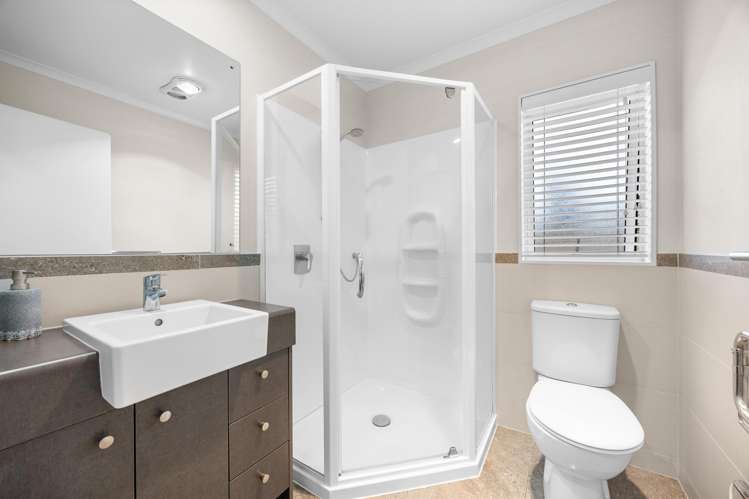 76 Stancombe Road Flat Bush_15