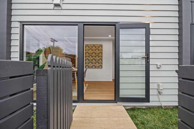 20 Greenmeadows Avenue_5