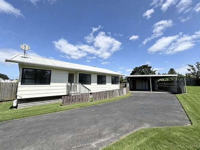Comfortable 3-Bedroom Family Home in Ranui