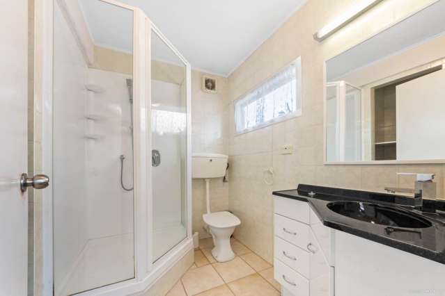 173 Edmonton Road Te Atatu South_3