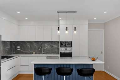 24 Tui Crescent_3