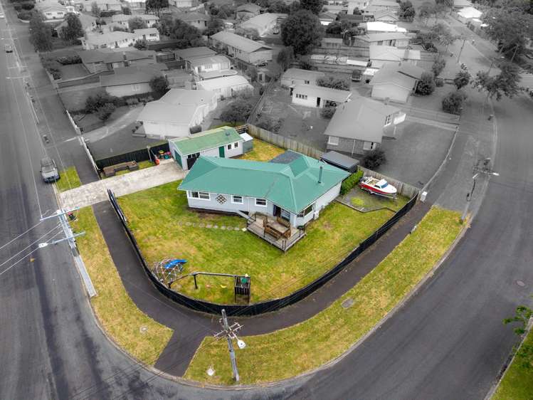 21 Jeanette Street Glenview_18