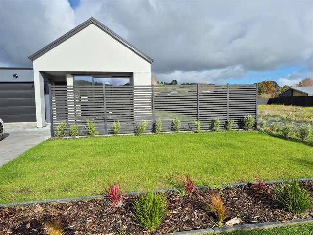 33 Ferndale Drive Kawakawa Bay_1