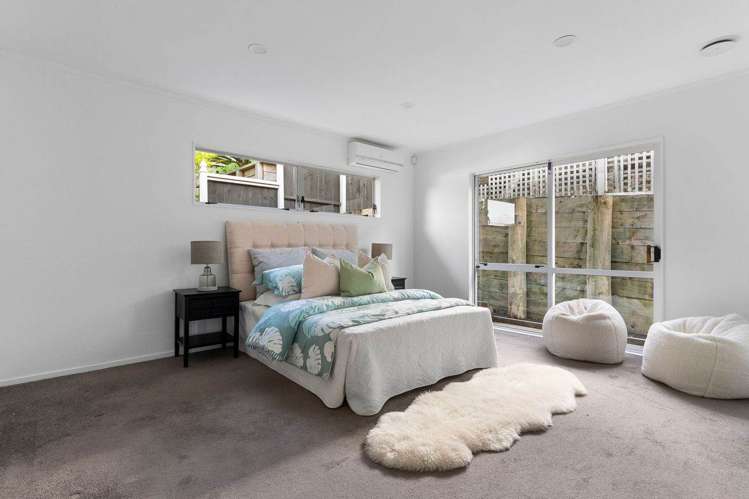 2/9 Colmar Road Mellons Bay_29