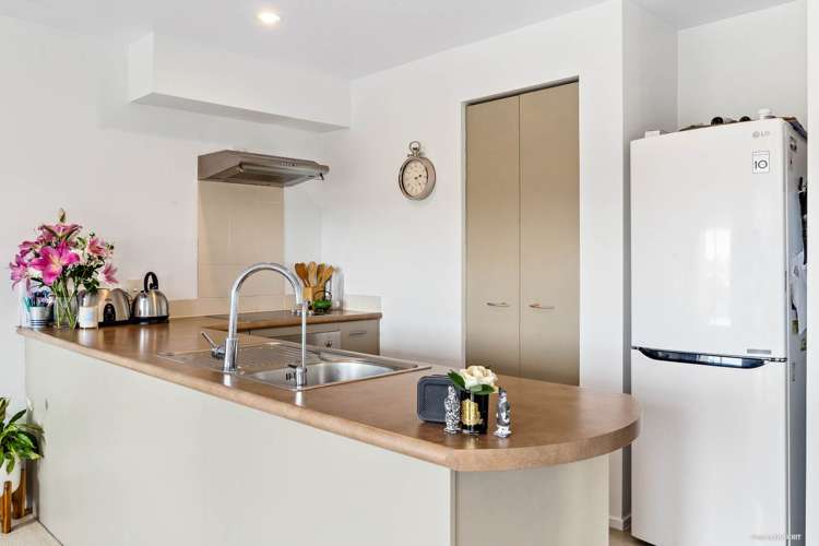 27/17 Georgia Terrace Albany_6