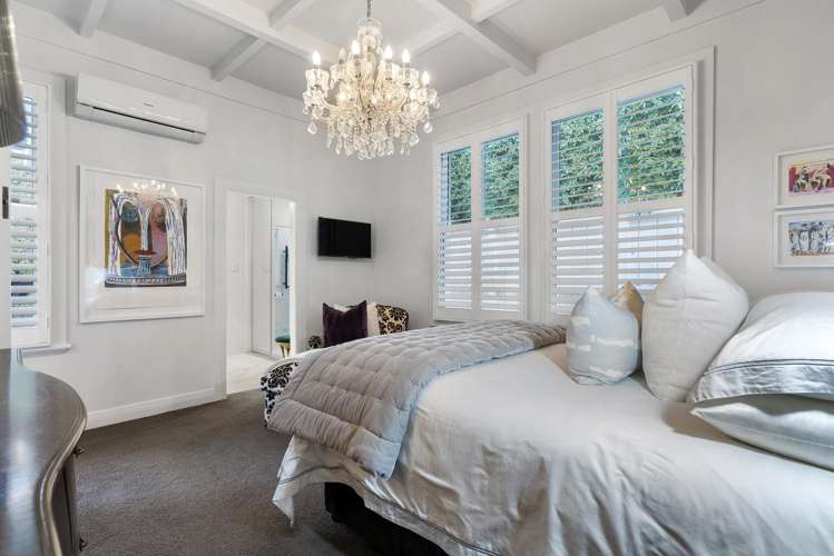 26 Sarsfield Street Herne Bay_14