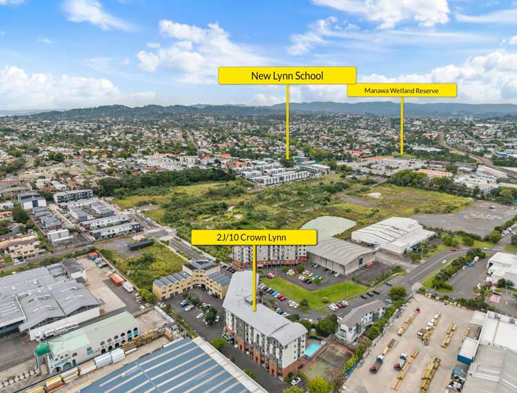2J/10 Crown Lynn Place New Lynn_13