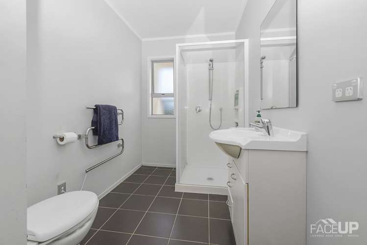 2/143a Wiseley Road West Harbour_9