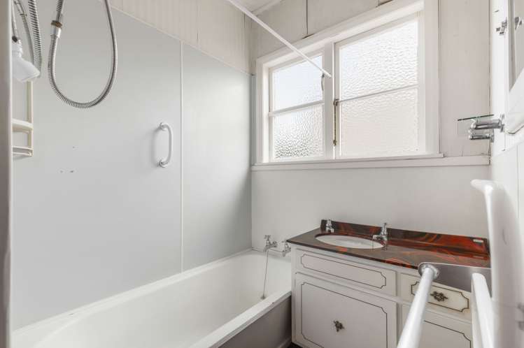 48 Galway Avenue Hamilton East_9