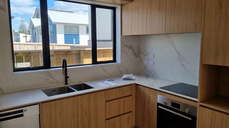 5/25 Titoki Street Te Atatu Peninsula_6