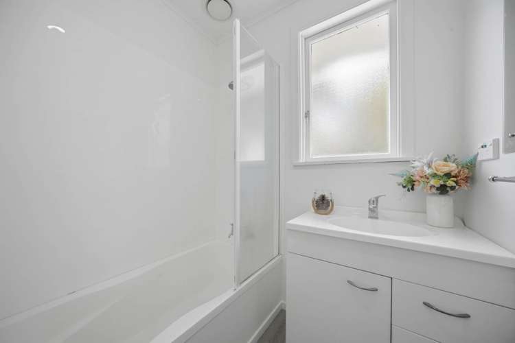 17 Wylie Avenue Sunnynook_10