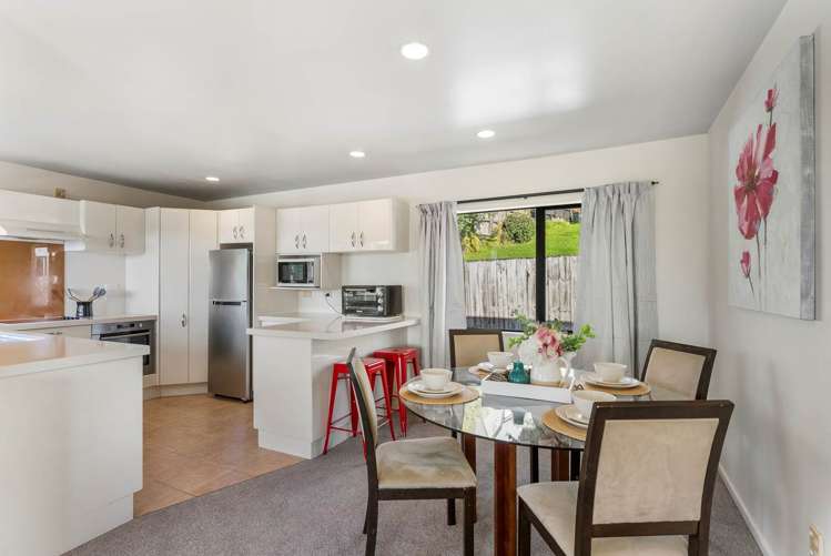 1/14 Greenridge Court Glenfield_10