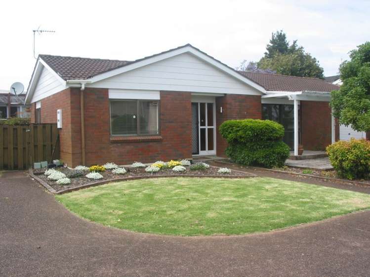 2/8 Brook Street Milford_0