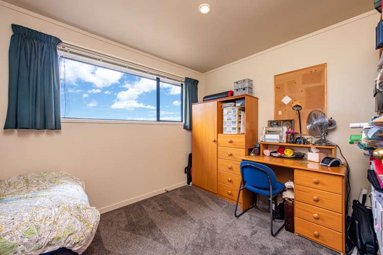 9 Furneaux Grove Whitby_17