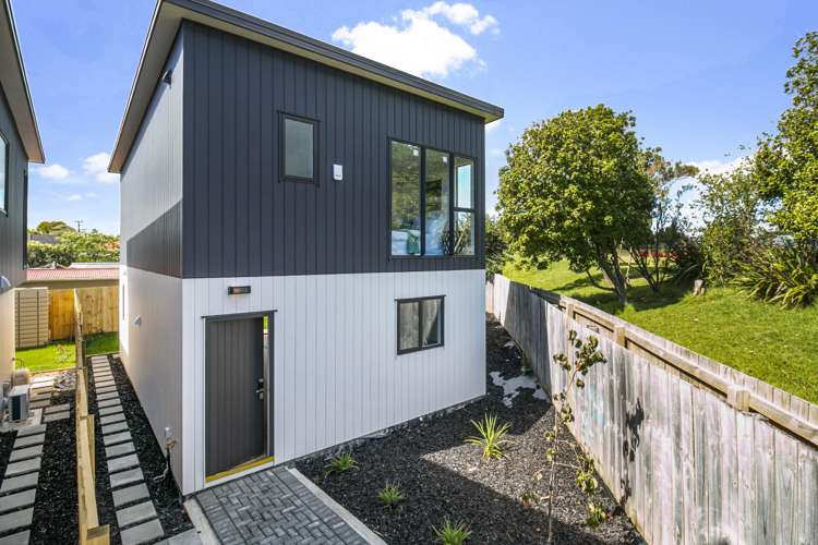 20F Fairdene Avenue_3