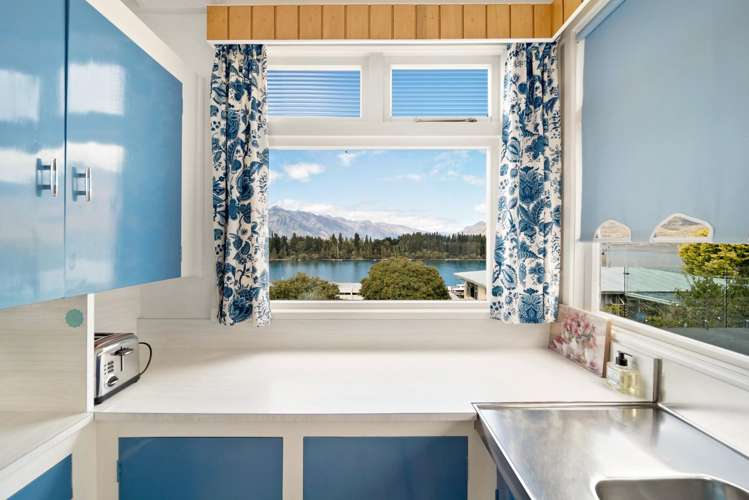 36 Man Street Queenstown_15