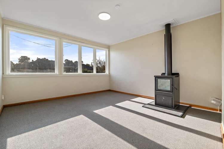 64 Aldershot Street Aranui_7