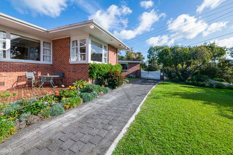 8 Ava Avenue_0
