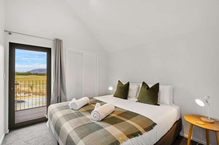 - Loft 22, Village Works, 175 Maori Jack Road Jacks Point_8