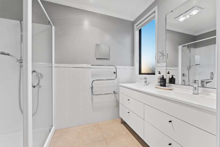 215 Kyle Road Greenhithe_10