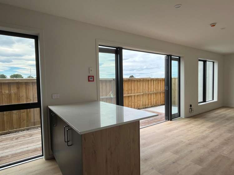 10/1 Lake Bryndwr Lane Burnside_6