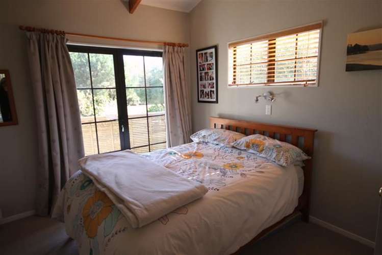 6 Blucher Reef Pauanui_2