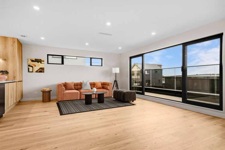 1 Humenga Place Long Bay_21