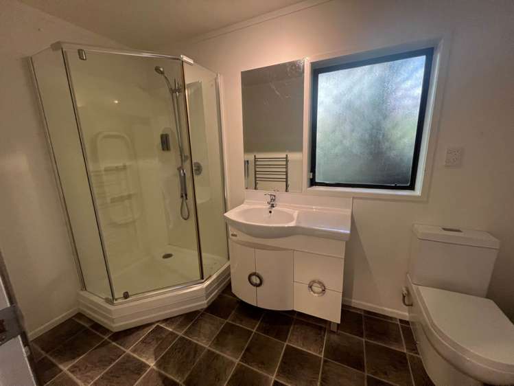 23 St James Avenue Helensville_13