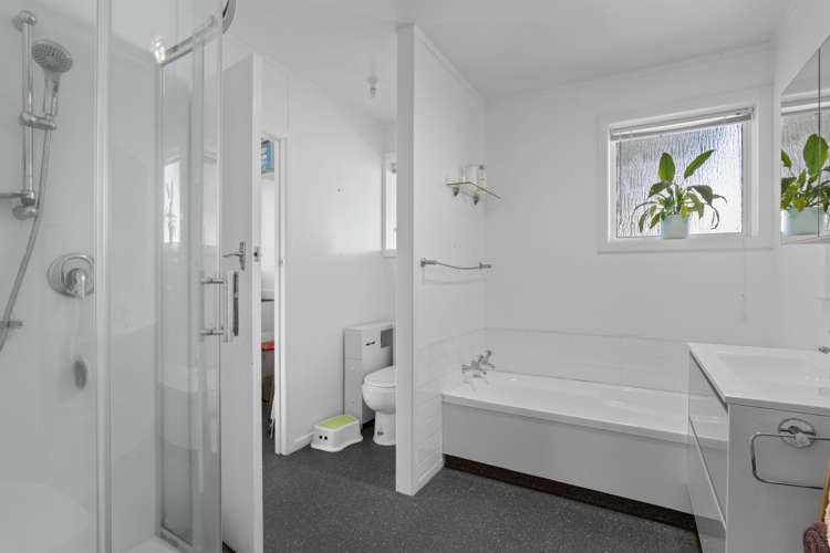 6 Kahikatea Street Inglewood_12