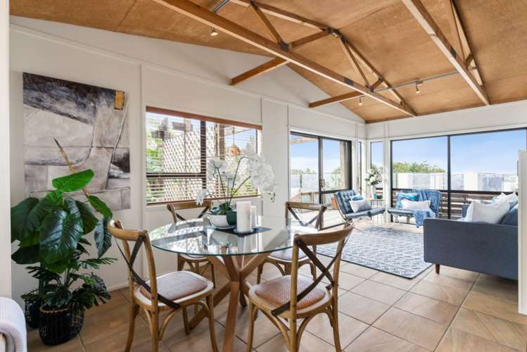 170 Vipond Road Stanmore Bay_9