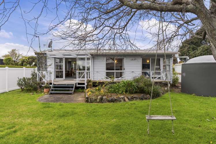 5 Puriri Road Beachlands_6
