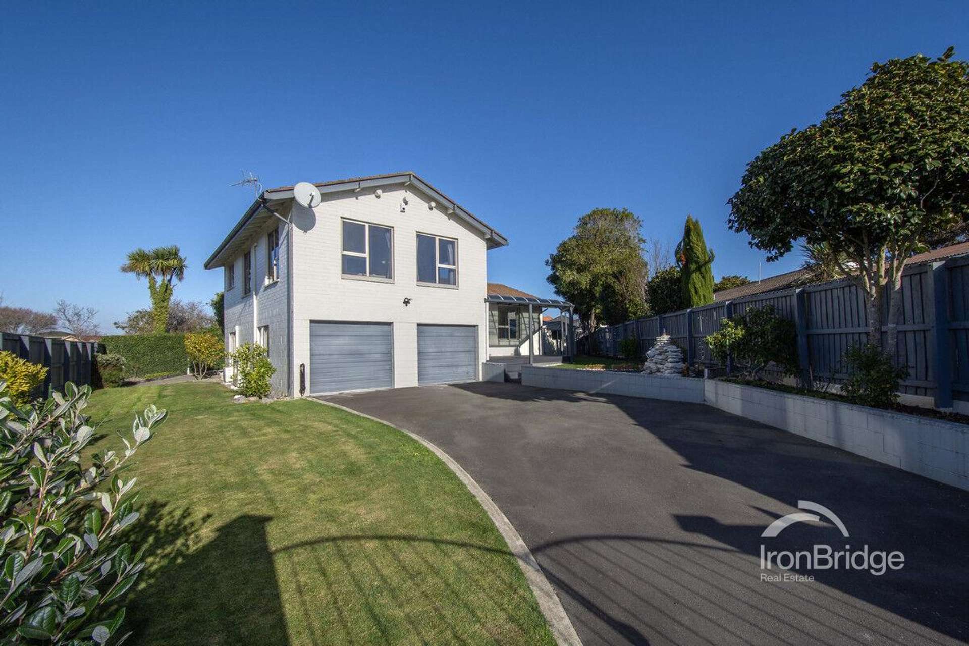 25 Delaware Crescent Russley_0