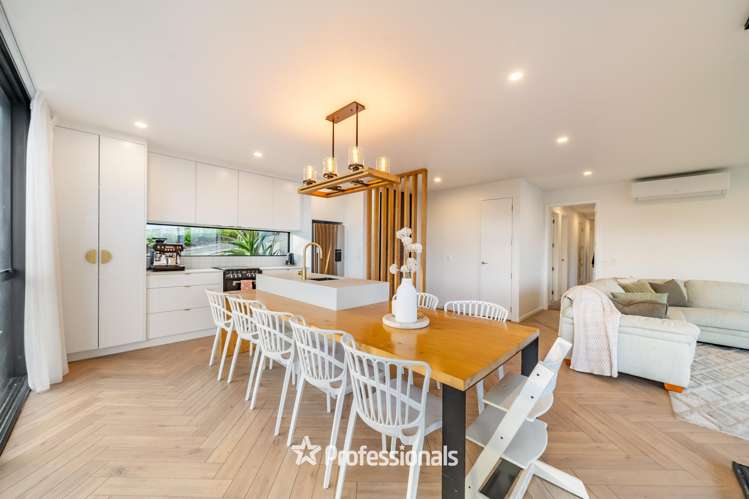 37 Percy Kinsman Crescent Riverstone Terraces_7