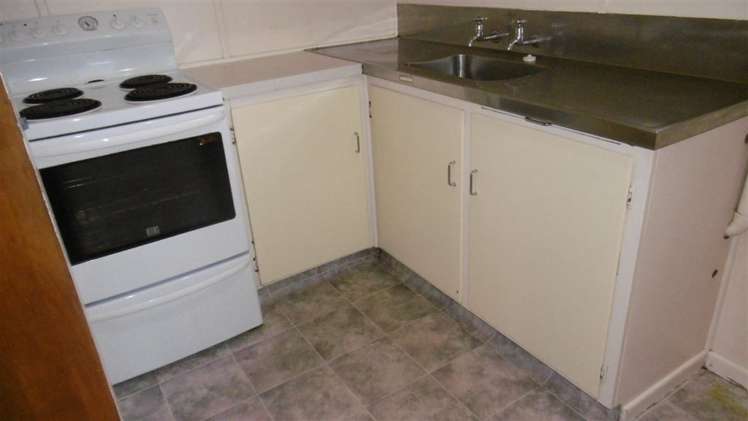 1b Dyer Street Whitiora_1