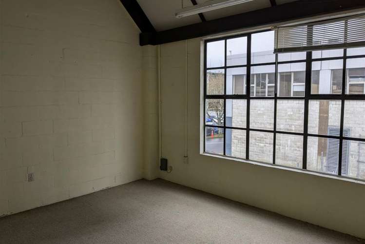 4 Princes  Street/cnr Main Street. Upper Hutt_12