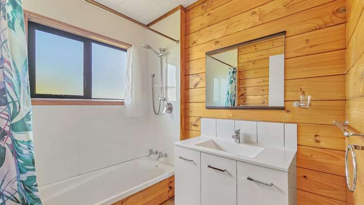 18a Whitworth Road Utuhina_7