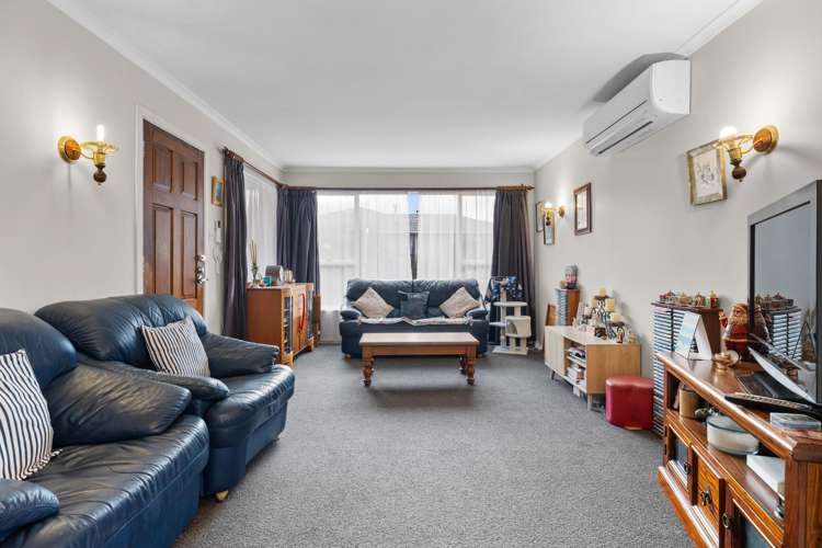 1/98A Lake Terrace Road Burwood_3